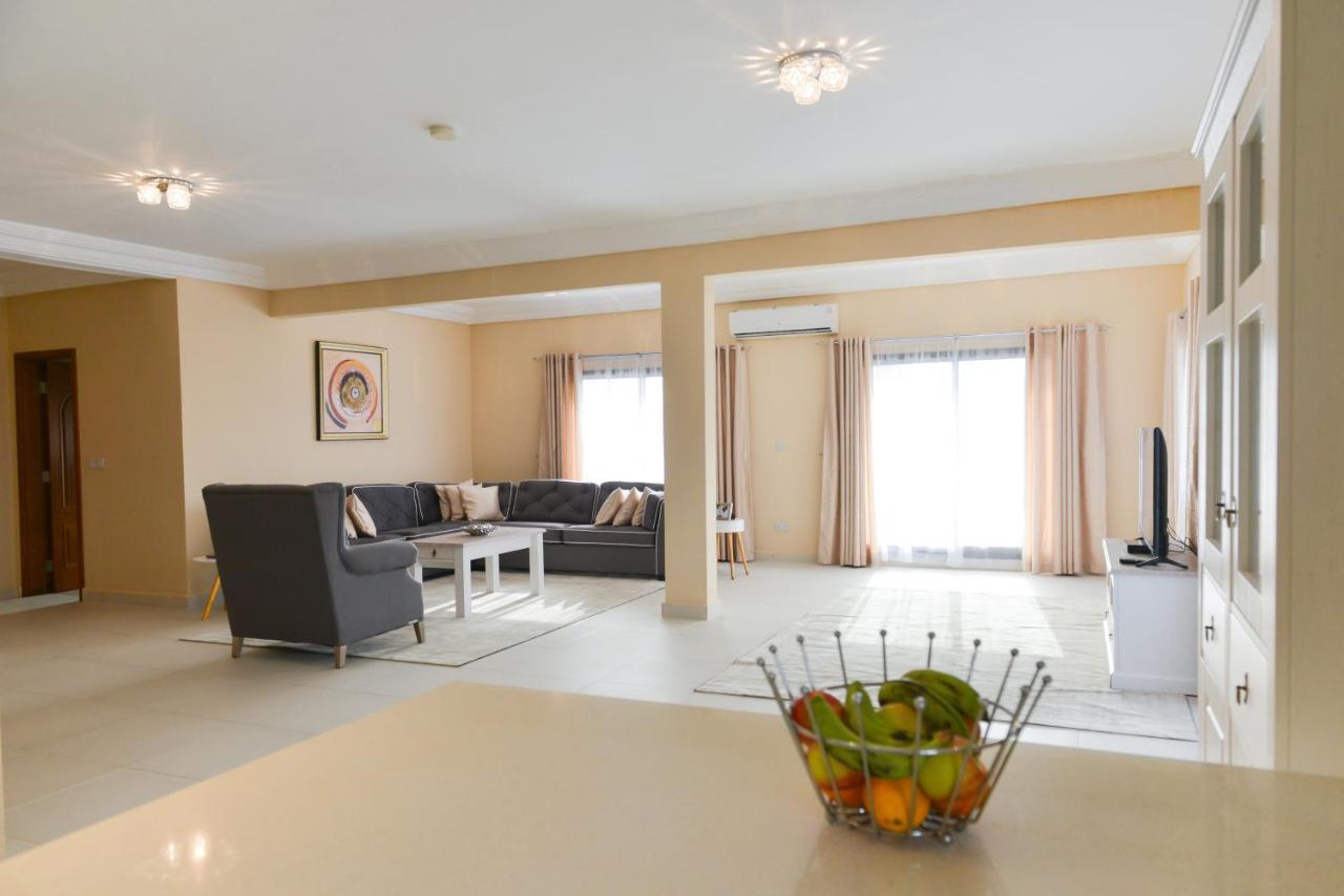 Atlantic Luxury Apartments Bakau Экстерьер фото